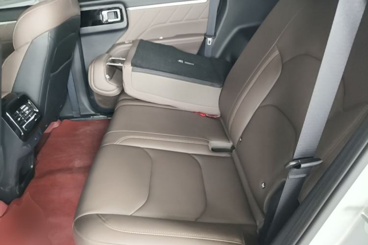 Used Wuling Starlight 560 2026 1.5T CVT Elite Edition Left Rear Seat