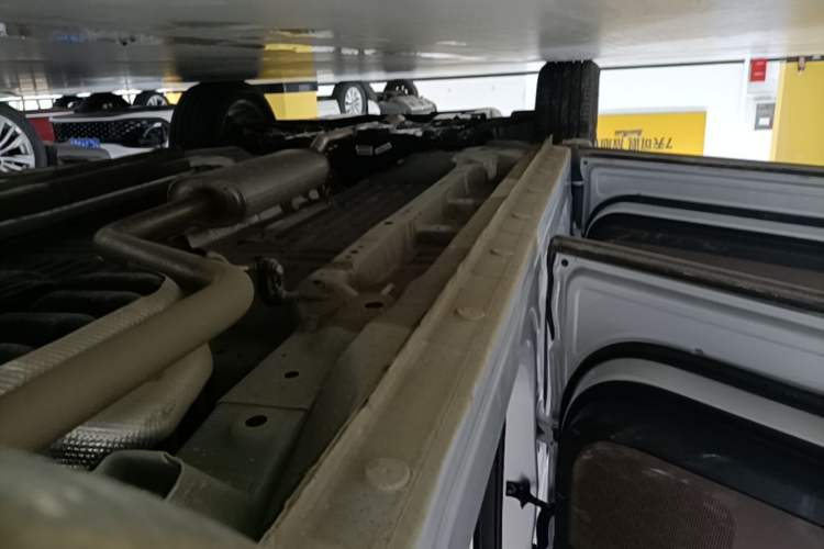 Used Wuling Starlight 560 2026 1.5T CVT Elite Edition Left Side Sill
