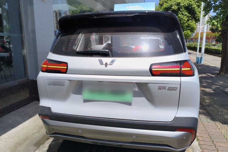 Used Wuling Starlight 560 2026 1.5T CVT Elite Edition Rear