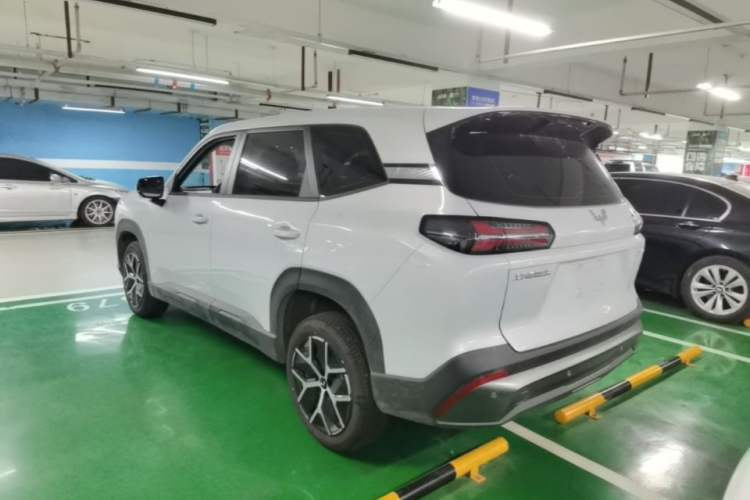 Used Wuling Starlight 560 2026 1.5T 6MT Comfort Edition Rear Left 45 Deg