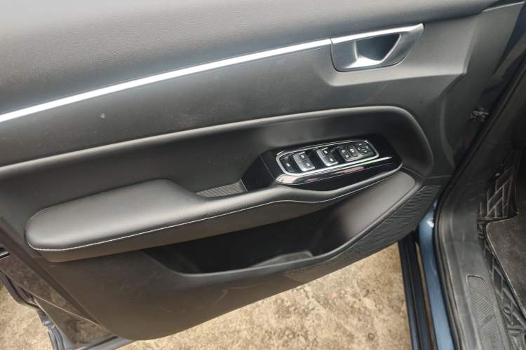 Used Wuling Victory 2020 1.5T CVT Flagship Edition Left Front Door Interior