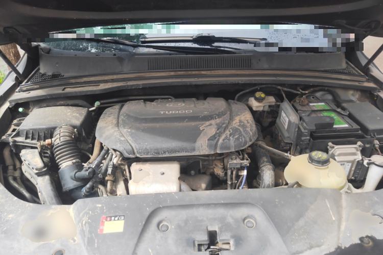 Used Wuling Victory 2020 1.5T CVT Flagship Edition Engine Bay