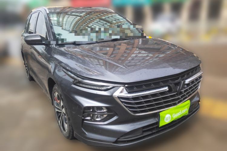 Used Wuling Victory 2020 1.5T CVT Flagship Edition Front Right 45 Deg