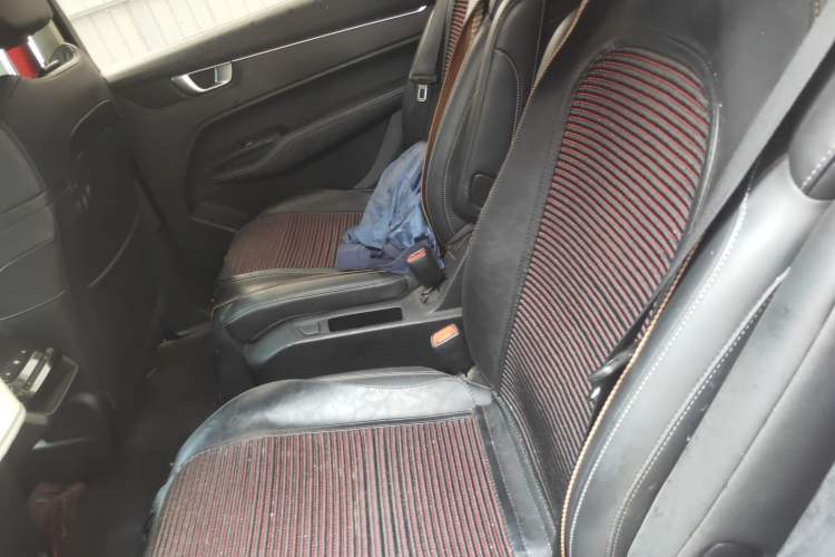 Used Wuling Victory 2020 1.5T CVT Flagship Edition Left Rear Seat
