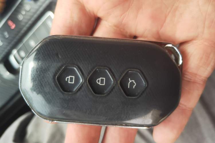 Used Wuling Victory 2020 1.5T CVT Flagship Edition Vehicle Key
