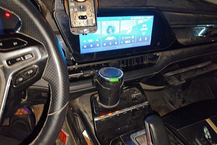 Used Wuling Victory 2020 1.5T CVT Flagship Edition Audio And AC Panel