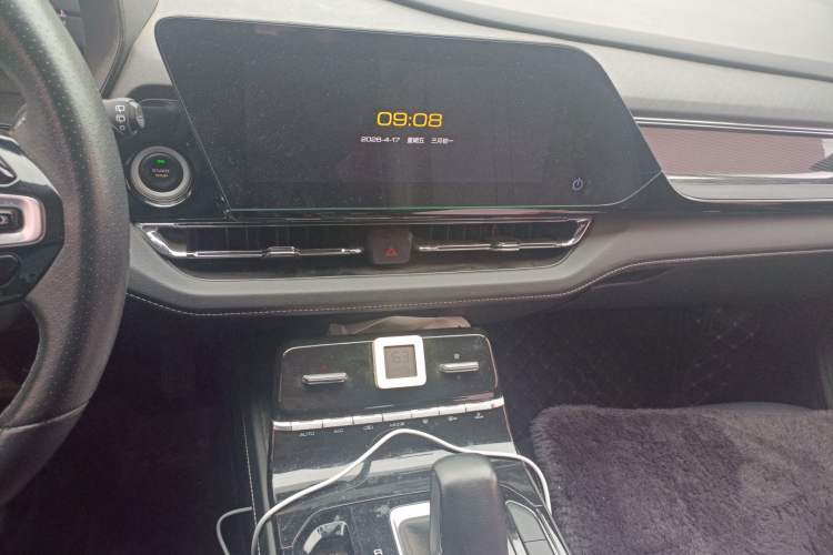 Used Wuling Victory 2020 1.5T CVT Flagship Edition Audio And AC Panel