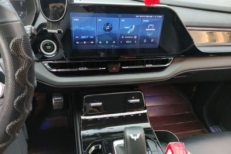 Used Wuling Victory 2020 1.5T CVT Flagship Edition Audio And AC Panel