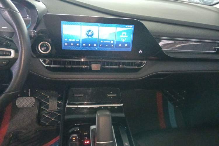 Used Wuling Victory 2020 1.5T CVT Flagship Edition Audio And AC Panel
