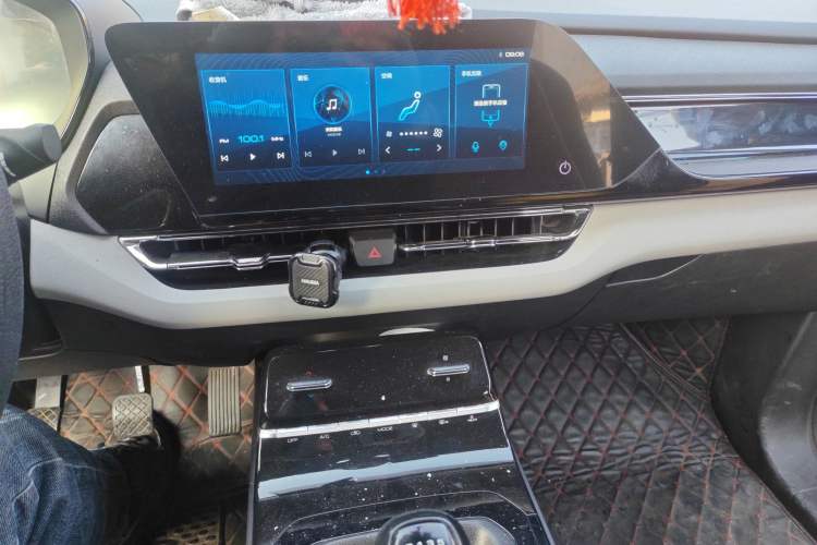 Used Wuling Victory 2020 1.5T Manual Elite Edition Audio And AC Panel