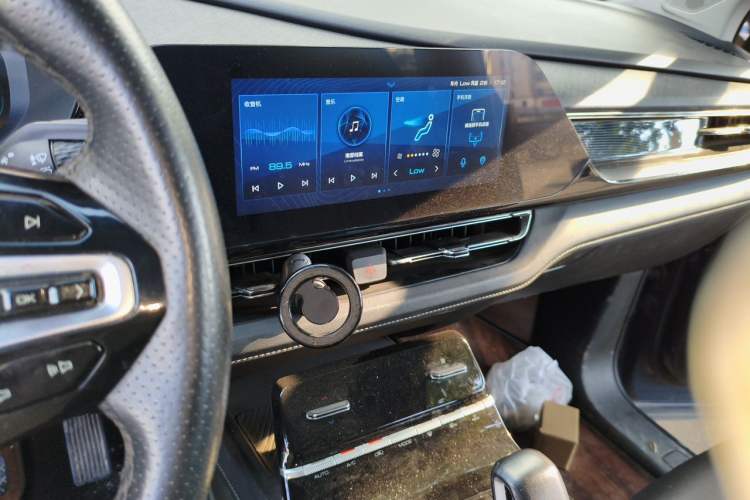 Used Wuling Victory 2020 1.5T CVT Flagship Edition Audio And AC Panel