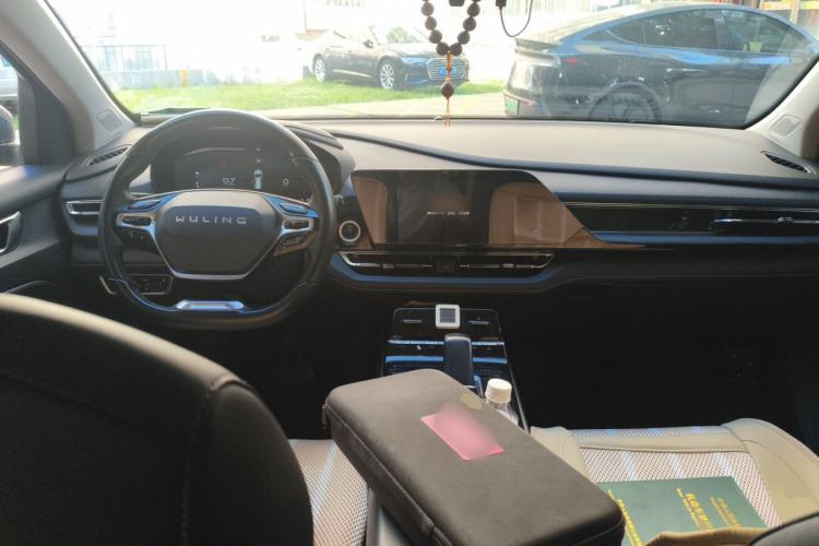 Used Wuling Victory 2020 1.5T CVT Flagship Edition Center Console