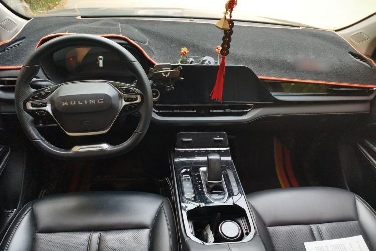 Used Wuling Victory 2020 1.5T CVT Flagship Edition Center Console