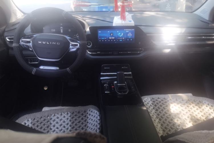 Used Wuling Victory 2020 1.5T CVT Flagship Edition Center Console