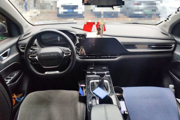 Used Wuling Victory 2020 1.5T CVT Luxury Model Center Console