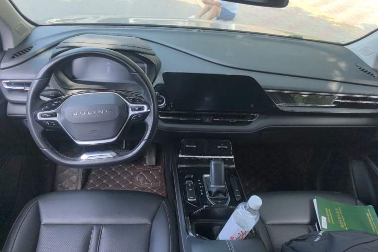 Used Wuling Victory 2020 1.5T CVT Flagship Edition Center Console