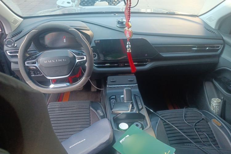 Used Wuling Victory 2020 1.5T CVT Flagship Edition Center Console