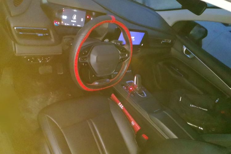 Used Wuling Victory 2020 1.5T CVT Flagship Edition Center Console