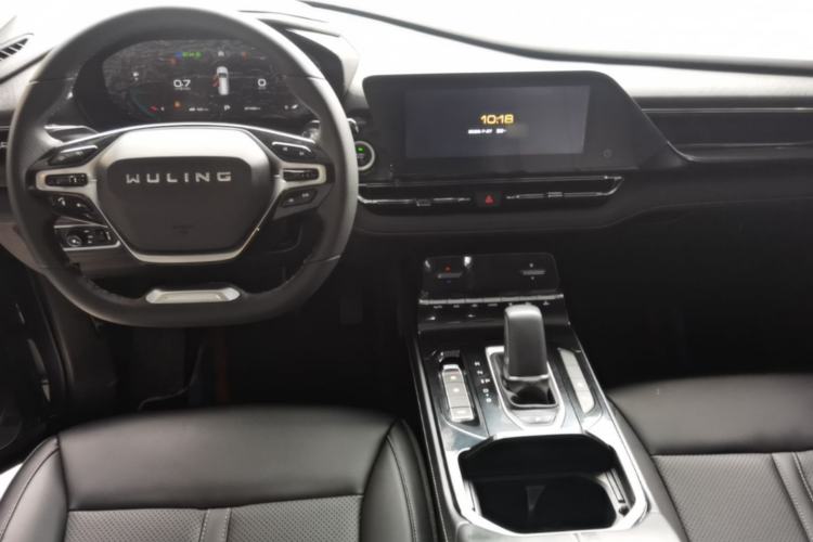 Used Wuling Victory 2020 1.5T CVT Flagship Edition Center Console