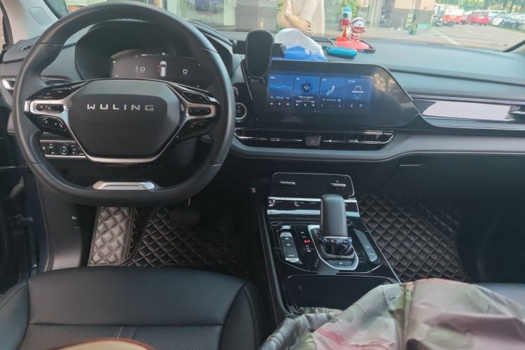 Used Wuling Victory 2020 1.5T CVT Flagship Edition Center Console