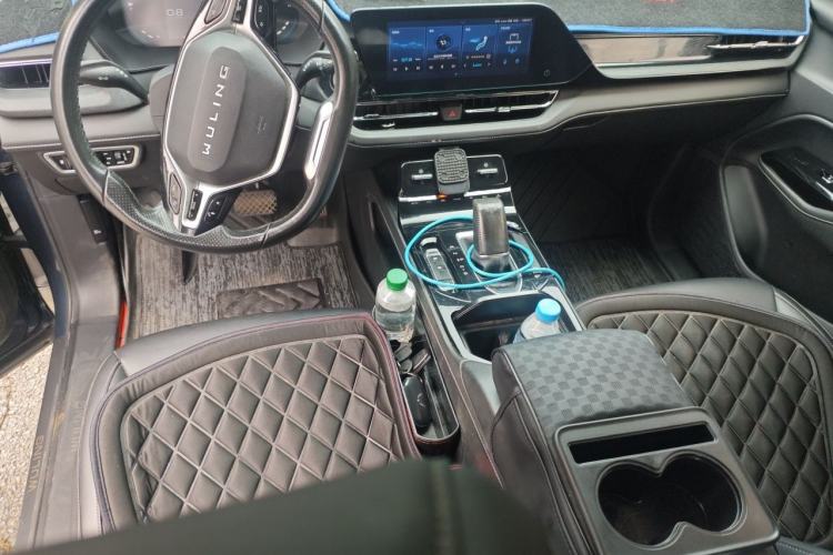 Used Wuling Victory 2020 1.5T CVT Flagship Edition Center Console