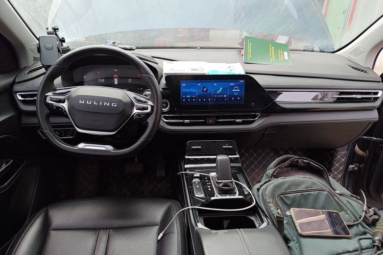 Used Wuling Victory 2020 1.5T CVT Flagship Edition Center Console