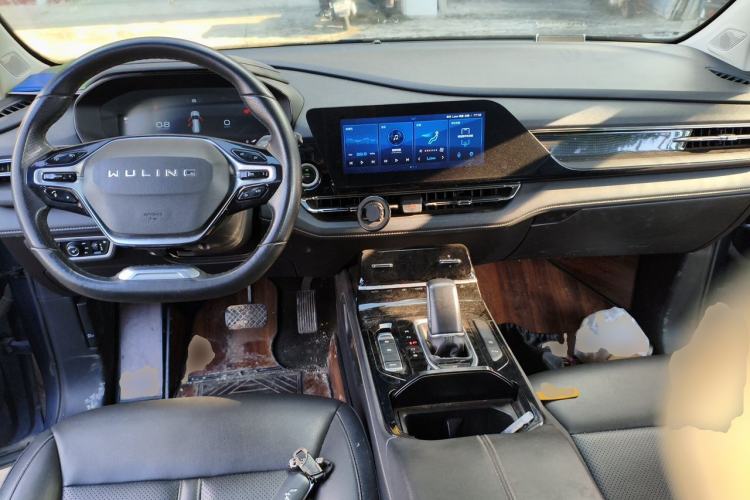 Used Wuling Victory 2020 1.5T CVT Flagship Edition Center Console