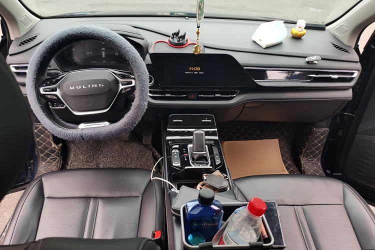 Used Wuling Victory 2020 1.5T CVT Flagship Edition Center Console