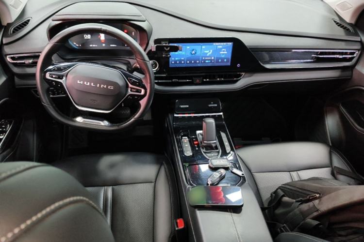 Used Wuling Victory 2020 1.5T CVT Flagship Edition Center Console