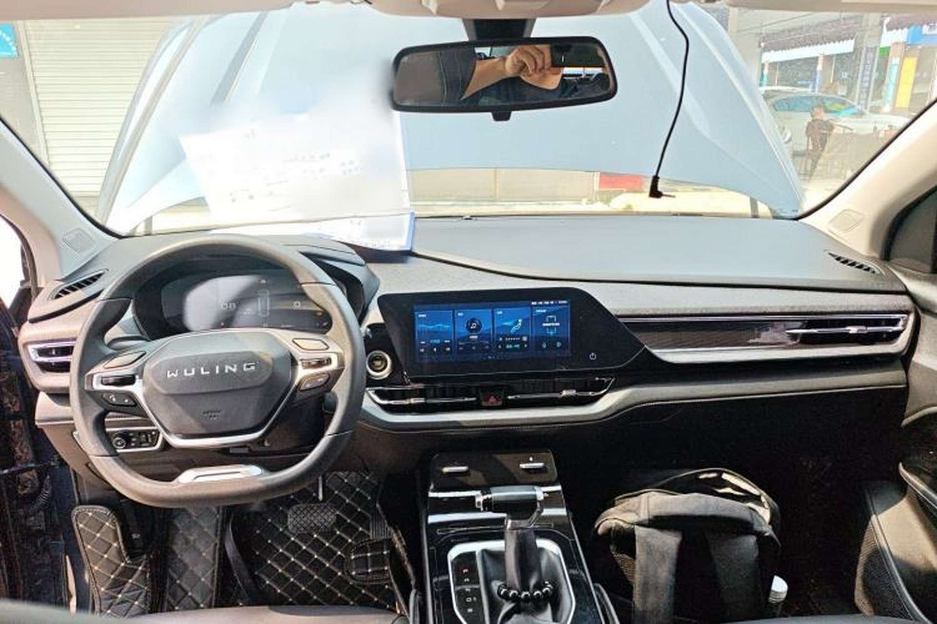 Used Wuling Victory 2020 1.5T CVT Luxury Model Center Console