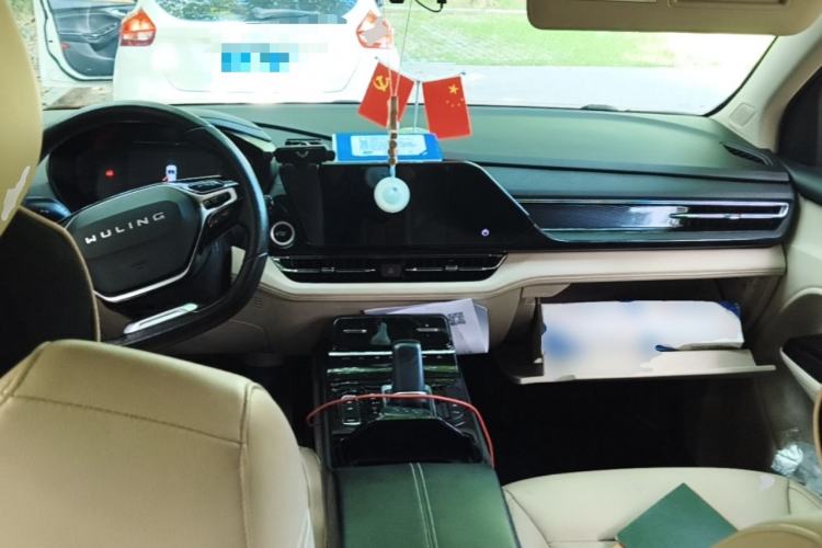 Used Wuling Victory 2020 1.5T CVT Flagship Edition Center Console