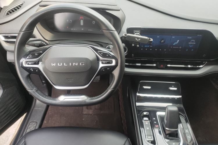 Used Wuling Victory 2020 1.5T CVT Flagship Edition Center Console
