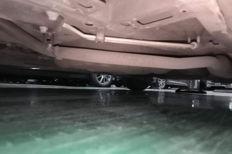 Used Wuling Victory 2020 1.5T CVT Flagship Edition Chassis Front Left
