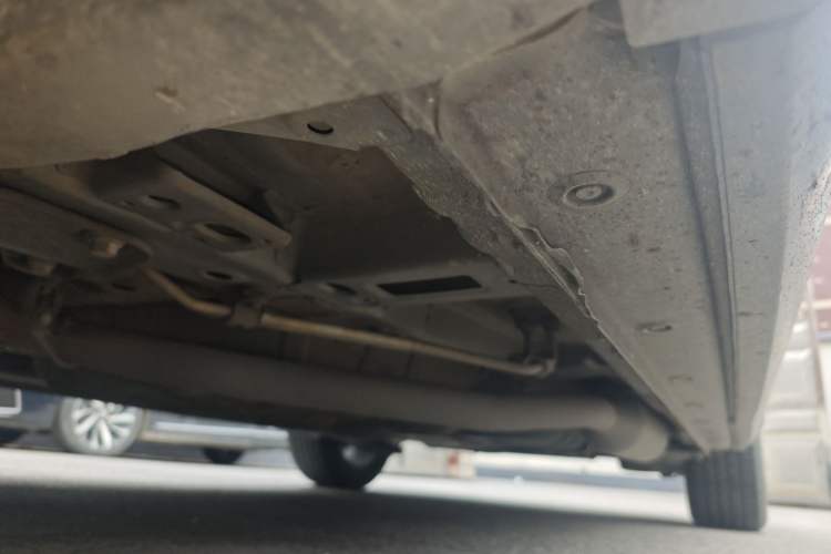 Used Wuling Victory 2020 1.5T CVT Flagship Edition Chassis Front Left