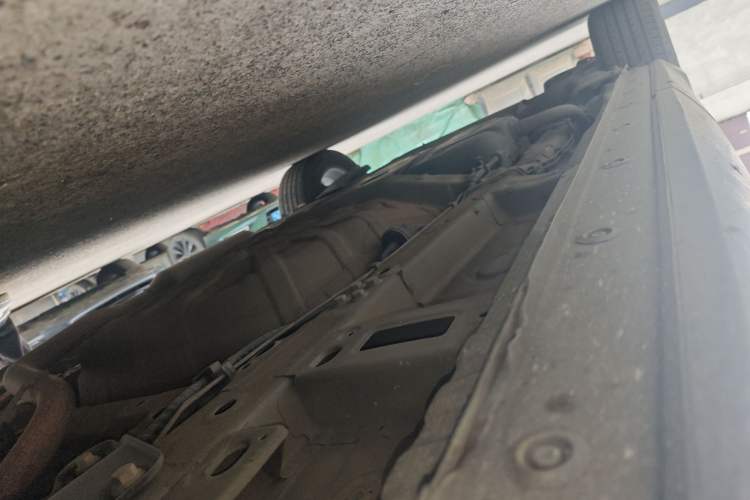 Used Wuling Victory 2020 1.5T CVT Flagship Edition Chassis Front Right