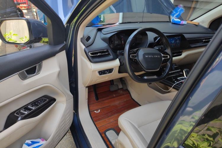 Used Wuling Victory 2020 1.5T CVT Flagship Edition Driver Seat