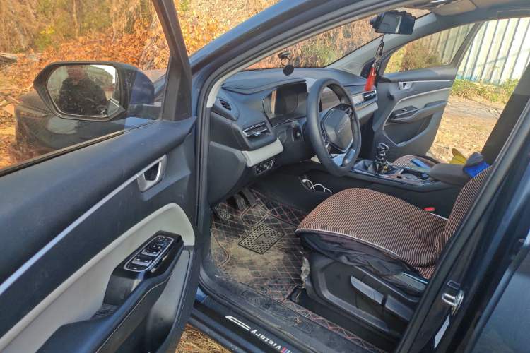 Used Wuling Victory 2020 1.5T Manual Elite Edition Driver Seat