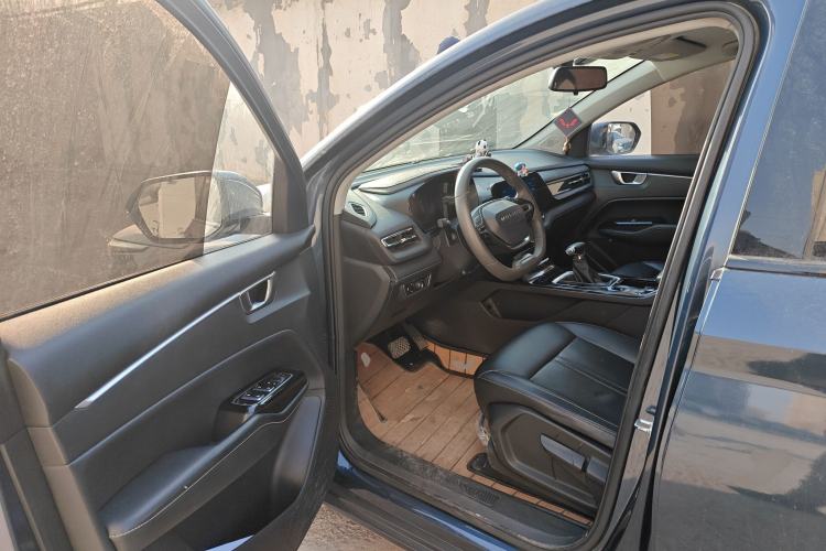 Used Wuling Victory 2020 1.5T CVT Luxury Model Driver Seat