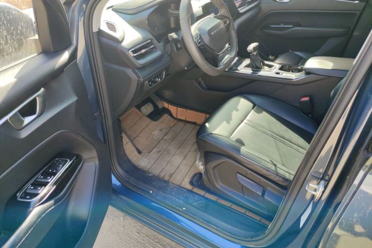 Used Wuling Victory 2020 1.5T CVT Luxury Model Driver Seat