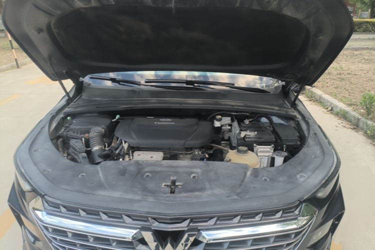 Used Wuling Victory 2020 1.5T CVT Flagship Edition Engine Bay