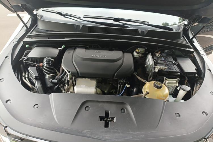 Used Wuling Victory 2020 1.5T CVT Flagship Edition Engine Bay