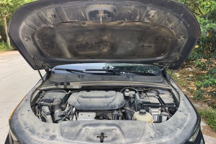 Used Wuling Victory 2020 1.5T CVT Flagship Edition Engine Bay