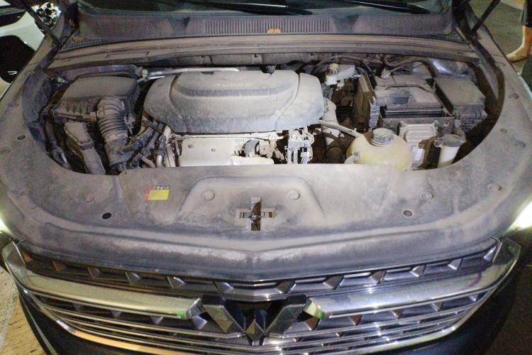 Used Wuling Victory 2020 1.5T CVT Flagship Edition Engine Bay