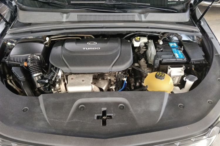 Used Wuling Victory 2020 1.5T CVT Flagship Edition Engine Bay
