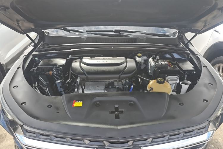 Used Wuling Victory 2020 1.5T CVT Flagship Edition Engine Bay