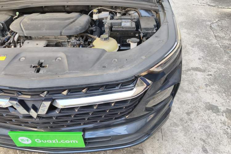 Used Wuling Victory 2020 1.5T Manual Elite Edition Engine Bay Left