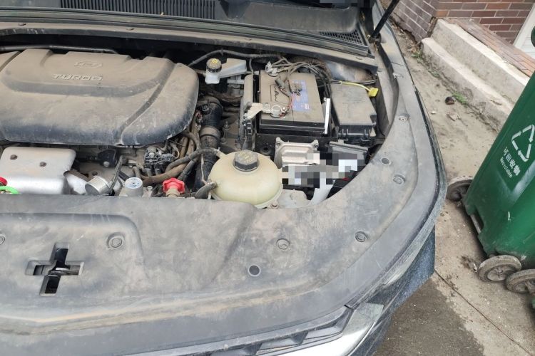 Used Wuling Victory 2020 1.5T CVT Luxury Model Engine Bay Left