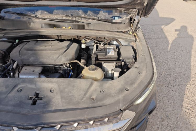Used Wuling Victory 2020 1.5T CVT Luxury Model Engine Bay Left