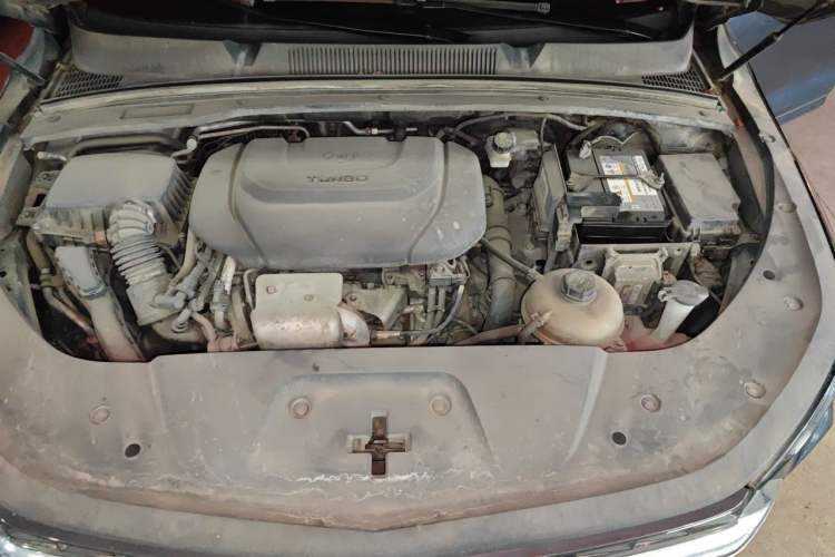 Used Wuling Victory 2020 1.5T CVT Flagship Edition Engine Bay