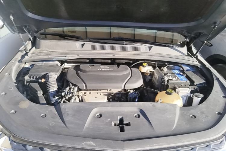 Used Wuling Victory 2020 1.5T CVT Flagship Edition Engine Bay